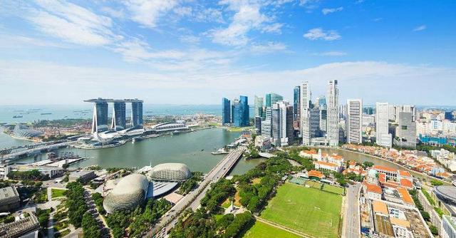 低齡留學(xué)家長要不要陪讀？解讀各國陪讀政策！